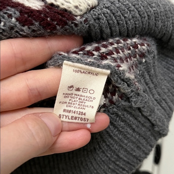 Evereve Oversized Leopard Print Cardigan in Gray and Burgundy - Size XL - Picture 8 of 16